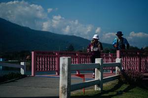 BIB: 
                            <button type="button" onclick="openModal(27601078)" class="btn btn-primary btn-sm float-right btn-popup" data-toggle="modal" data-target=".modal-high-quality">
                        <i class="fas fa-shopping-cart"></i> Add to Cart
                    </button>
                                            <button type="button" onclick="isThisMe(27601078, true)" class="btn btn-success btn-sm float-right btn-popup btn-isme hidden" data-toggle="tooltip" data-placement="bottom" title="นี่คือรูปของคุณใช่ไหม คลิกที่นี่เพื่อเอาเข้าอัลบั้ม">
                        <i class="fas fa-plus"></i> Add to album
                    </button>
                    <button type="button" onclick="isThisMe(27601078, false)" class="btn btn-warning btn-sm float-right btn-popup btn-isnotme hidden">
                        <i class="fas fa-ban"></i> Remove from album
                    </button>